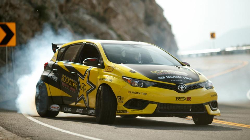 Toyota Corolla pro letošní mistrovství Formula Drift.